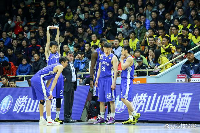 华体会官网-在北京队赛场上演全国篮球锦标赛，封盖，引发全场沸腾