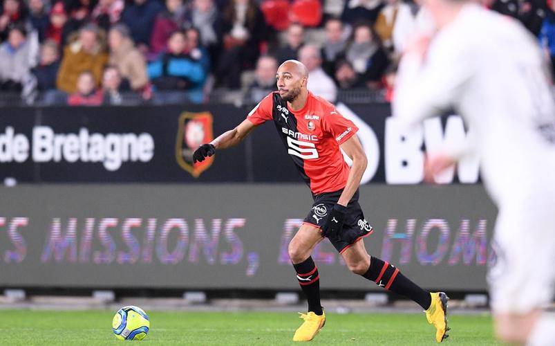 雷恩队员遭遇伤病悲观离场 雷恩队员遭遇伤病悲观离场