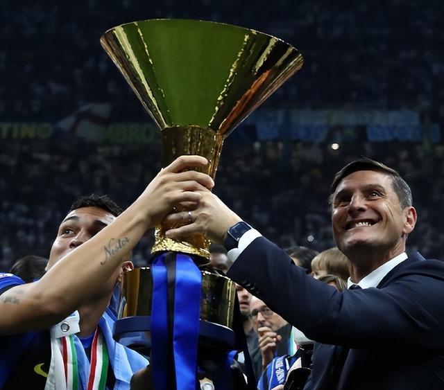 华体会教练-包含国米官方宣布签下巴黎后卫，引援攻势正式启动的词条