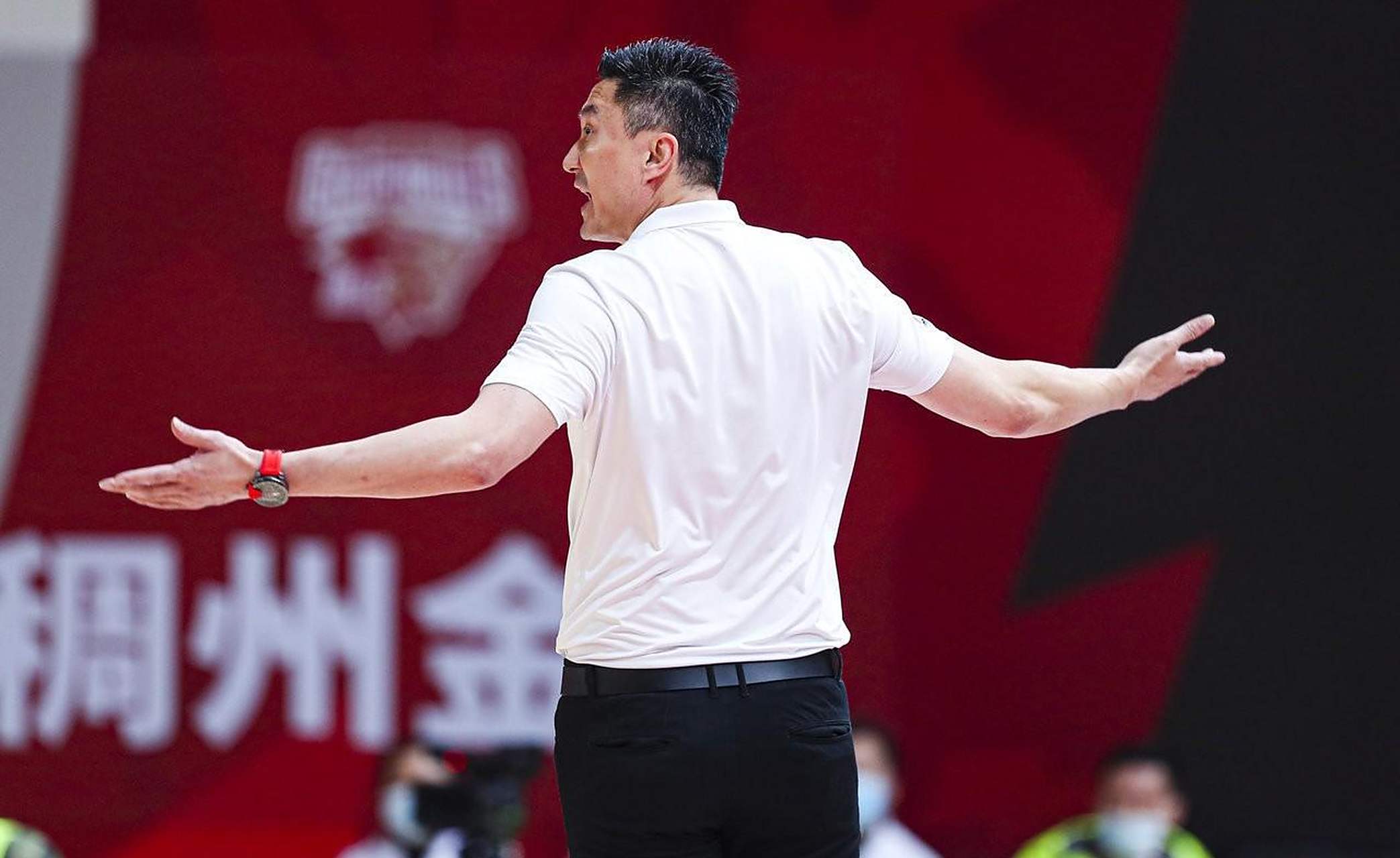 包含辽宁主帅杜锋:球队实力有所提升,目标是卫冕的词条 包含辽宁主帅杜锋:球队实力有所提升,目标是卫冕的词条